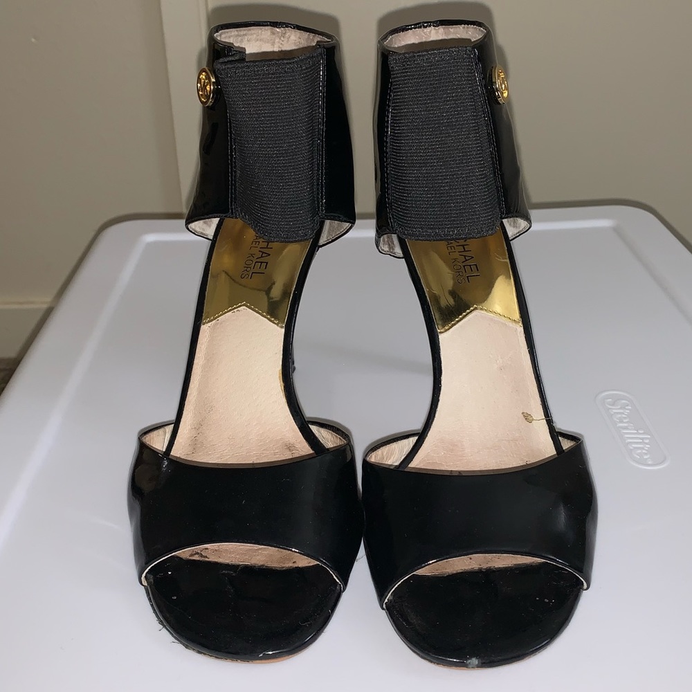 Micheal Khors black patent leather high heel